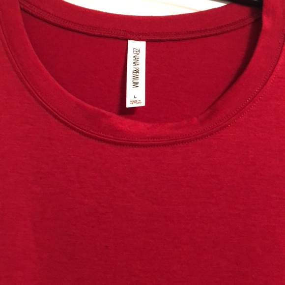 Zenana top with button detail - Picture 3 of 6